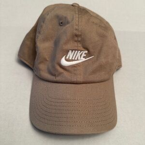 Nike Unisex Club Cap M-L Adjustable Tan Dad Hat Embroidered Spell Out Logo